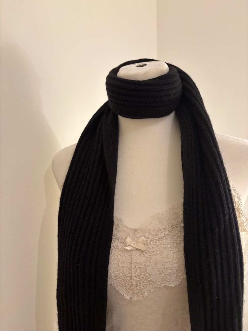 Black Ribbed Knit Scarf - Women's Accessory - Picture 4 of 6